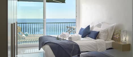 3 bedrooms, iron/ironing board, travel cot, free WiFi