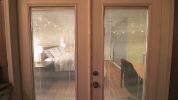 5 chambres, fer et planche Ă repasser, Wi-Fi, draps fournis