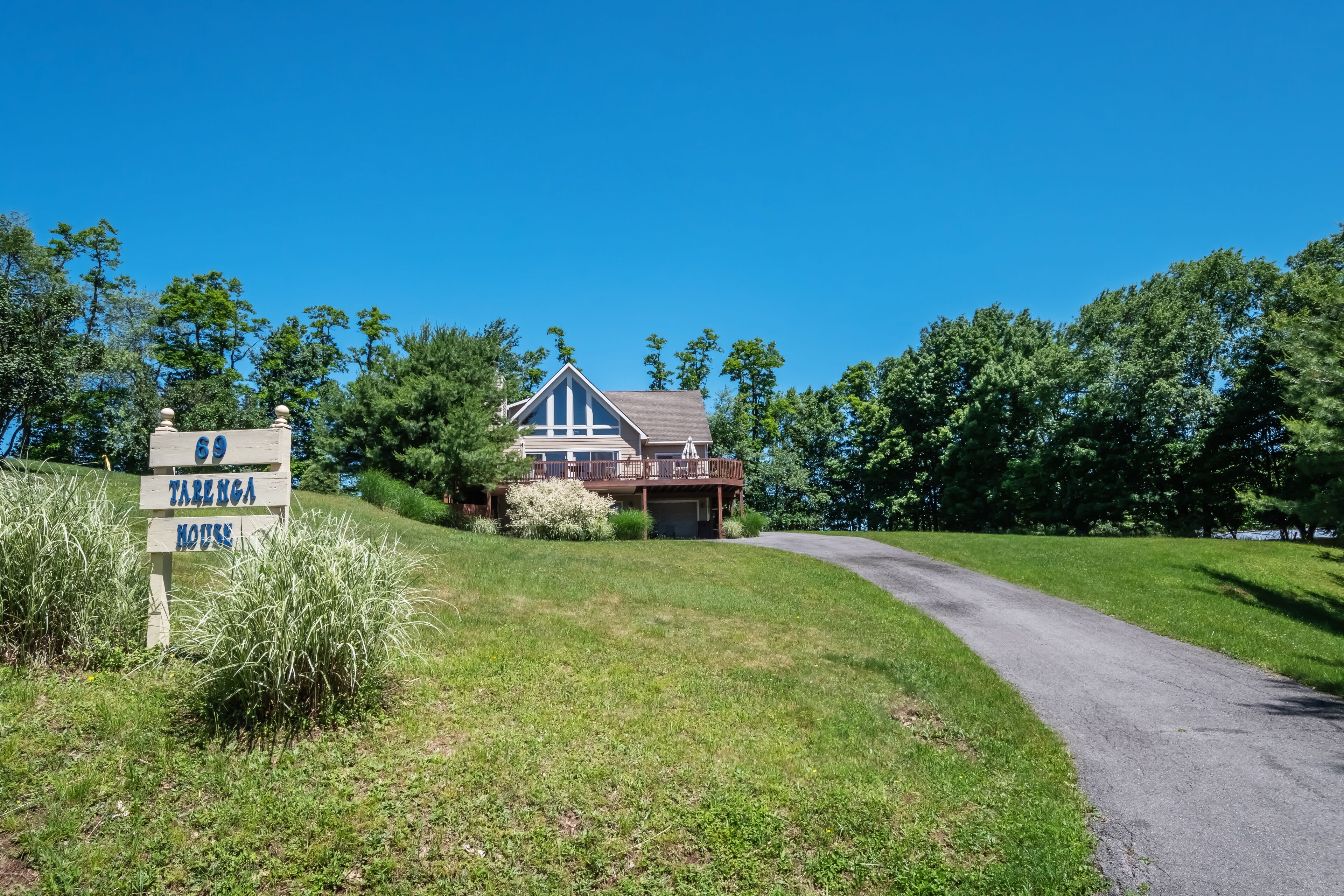 Tarenga House | Lake Access + Hot Tub in Location Near Area Fun!