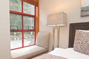 2 habitaciones, tabla de planchar con plancha y wifi 