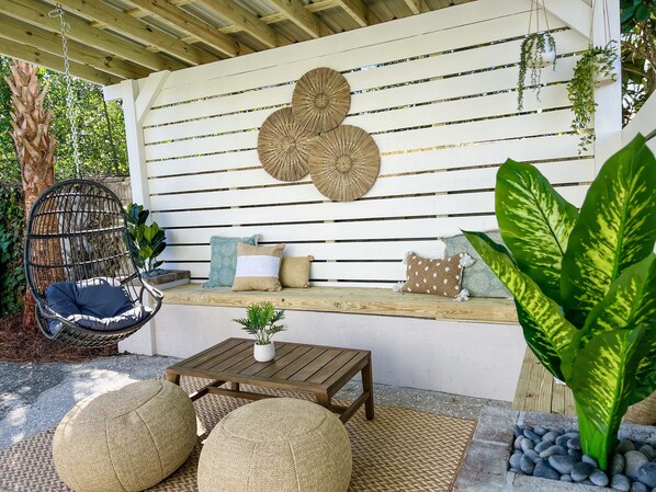 Terrace/patio - The Charleston Suites: The Charles Suite (Charleston)