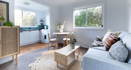 Spacious and Stylish Studio in Narrabeen