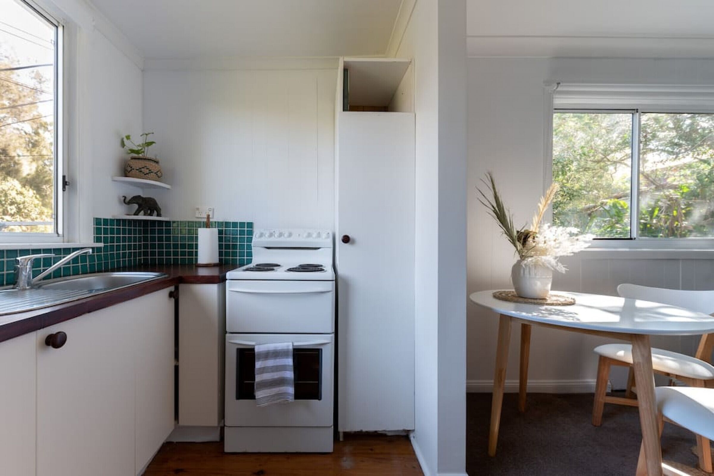 Spacious and Stylish Studio in Narrabeen — image 6