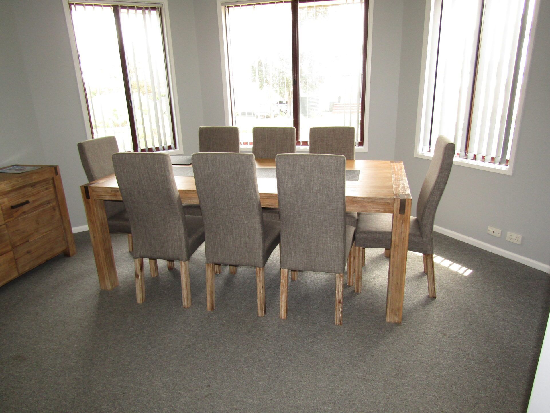 Reel Em Inn - Esplanade position.  Winter off peak special! — image 3