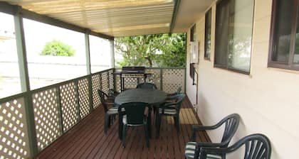 Reel Em Inn - Esplanade position.  Winter off peak special!