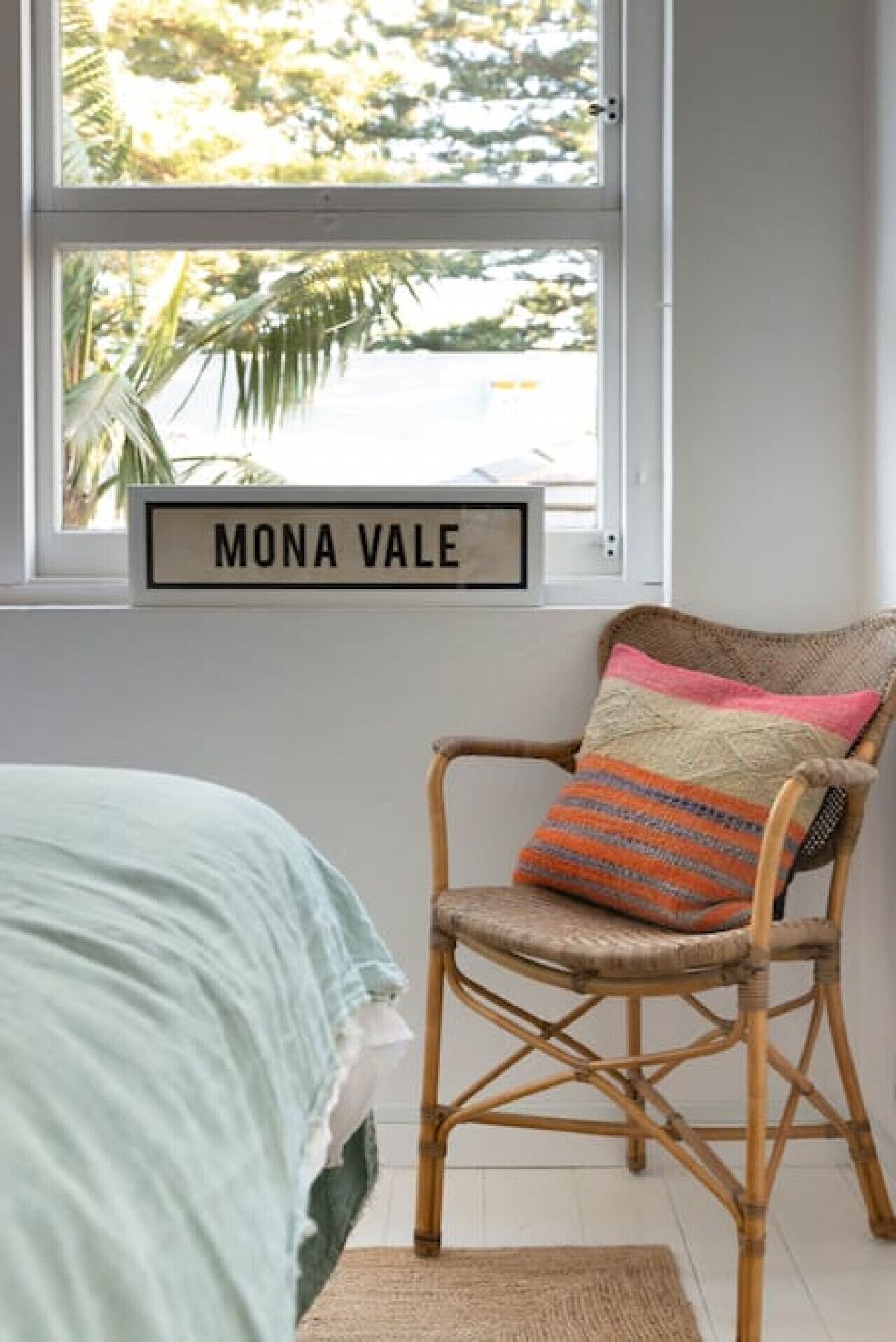 Boutique Getaway steps from  beach — image 18