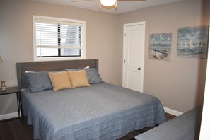 5 bedrooms, iron/ironing board, free WiFi, bed sheets