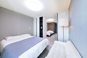 Deluxe Twin Room, (Double and Single), Ocean view | Individually decorated, individually furnished, desk, laptop workspace - Bridge residence hotel (Seogwipo)