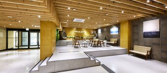 Bridge residence hotel
