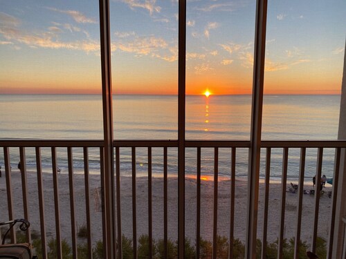 Pool then Beach and nothing in between! Comfy condo on the water!Bonita Springs