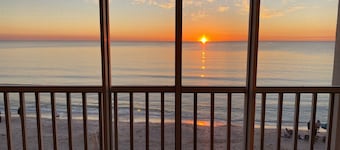 Pool then Beach and nothing in between! Comfy condo on the water!Bonita Springs