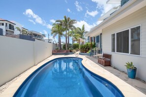 Outdoor pool - Perfect Getaway with beach views!  (Mackay Harbour)
