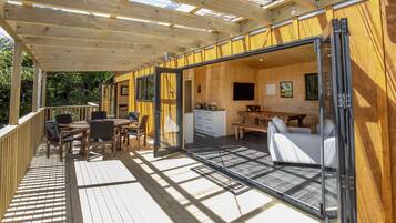 House, 2 Bedrooms | Terrace/patio