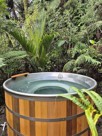 Bañera de hidromasaje privada