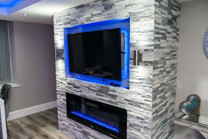 Superior Apartment, Ensuite | Lounge