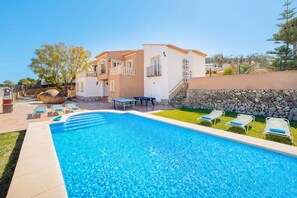 Unclassified image, 4 of 22, button