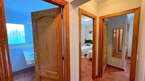 3 Schlafzimmer, Bügeleisen/Bügelbrett, kostenloses WLAN, Bettwäsche