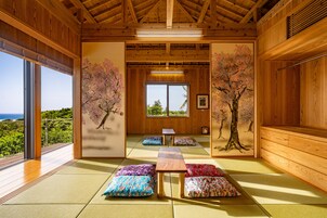 3 室のベッドルーム、アイロン / アイロン台、WiFi (無料)、ベッドシーツ
