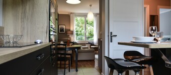 Bright, spacious apartment in town center