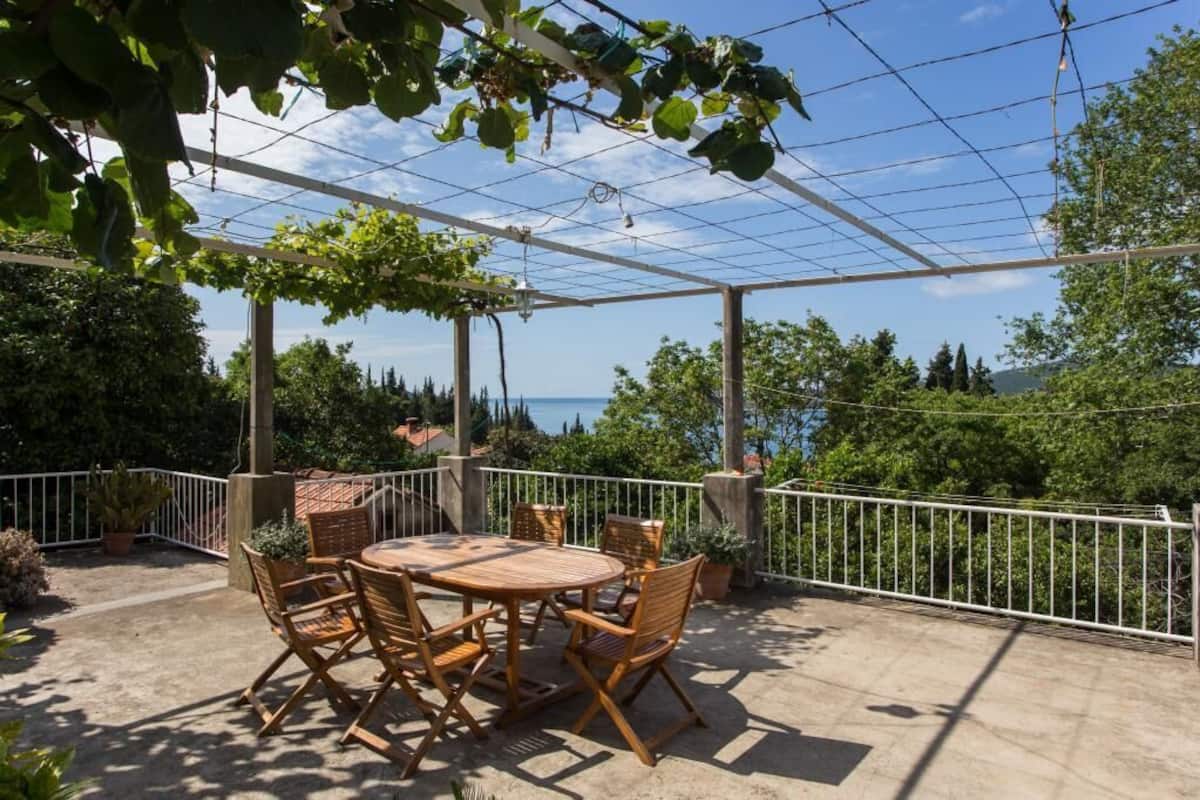 Apartment (One-Bedroom Apartment with Balcony an) | Terrace/patio