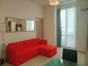 TV - The harbor suite (Cagliari)