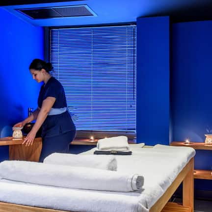Couples treatment rooms, sauna, Turkish bath, body treatments