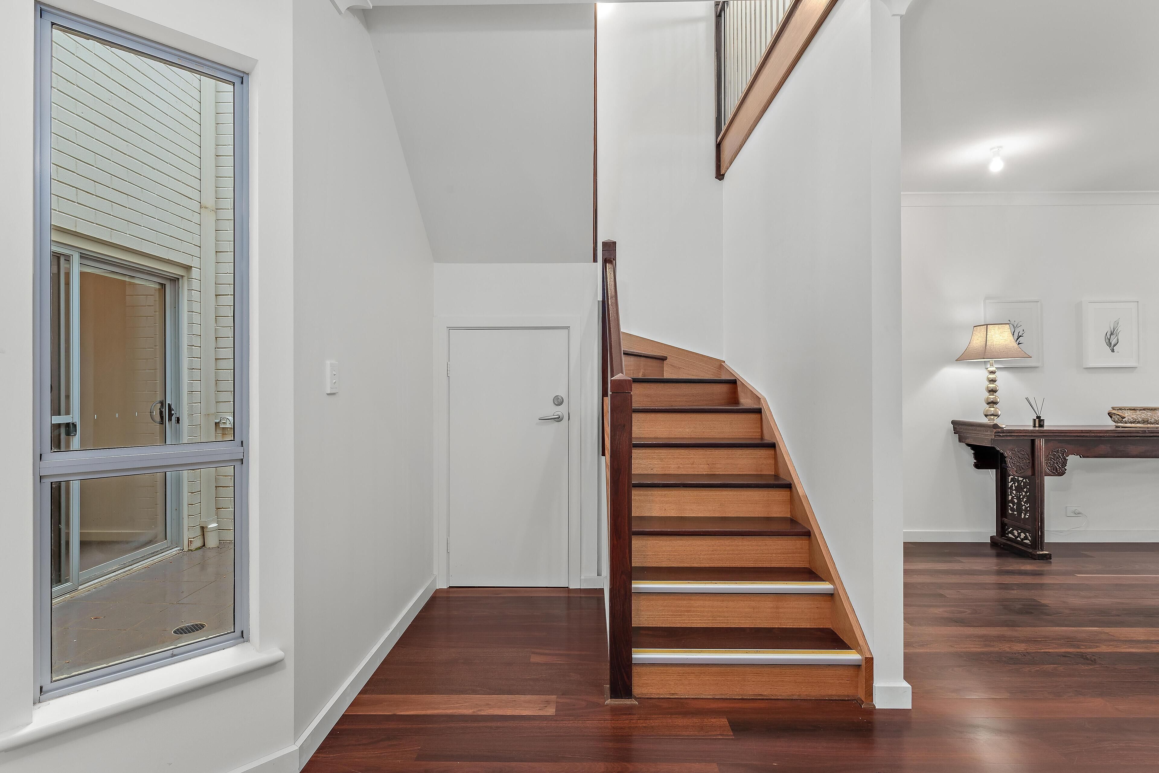 Percival Point ~ Port Willunga - Sweeping Pt. Willunga Sea Views — image 5