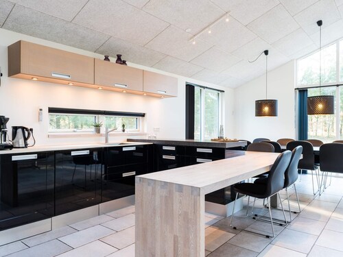 Luxurious Retreat in Henne Strand-by Traum