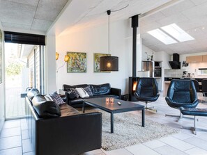 Living area - Luxurious Retreat in Henne Strand-by Traum (Henne)