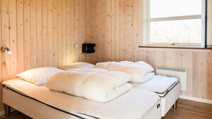 3 phòng ngủ, trang bị nội thất với thiết kế riêng biệt 