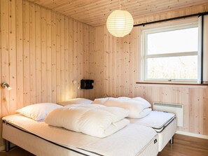 3 bedrooms, individually furnished