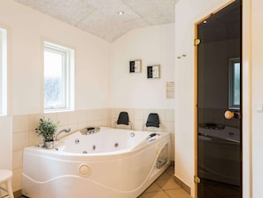 House | Spa treatment