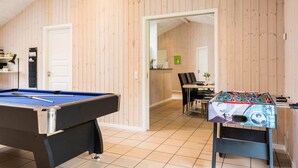 House | Games room - 8 Person Holiday Home in Blavand (Blavand)