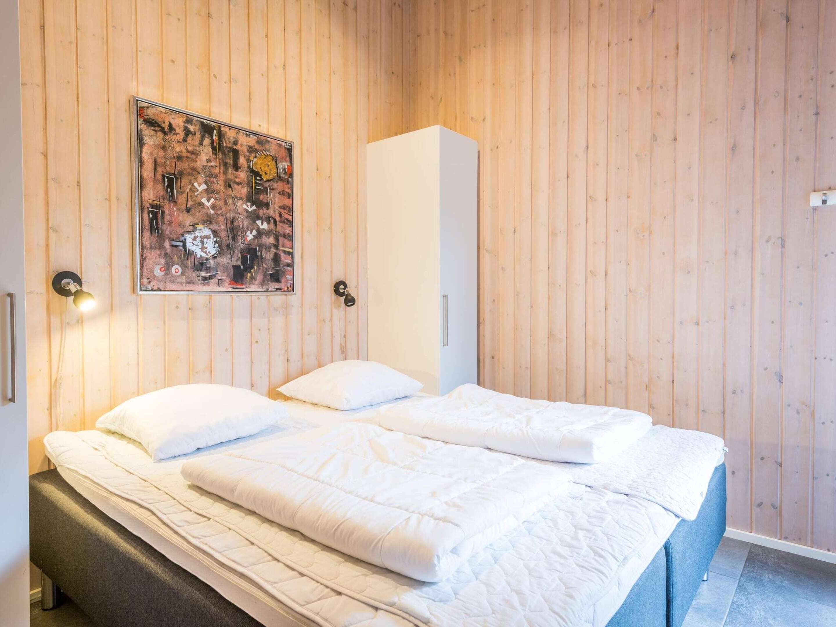 4 bedrooms, individually furnished, bed sheets
