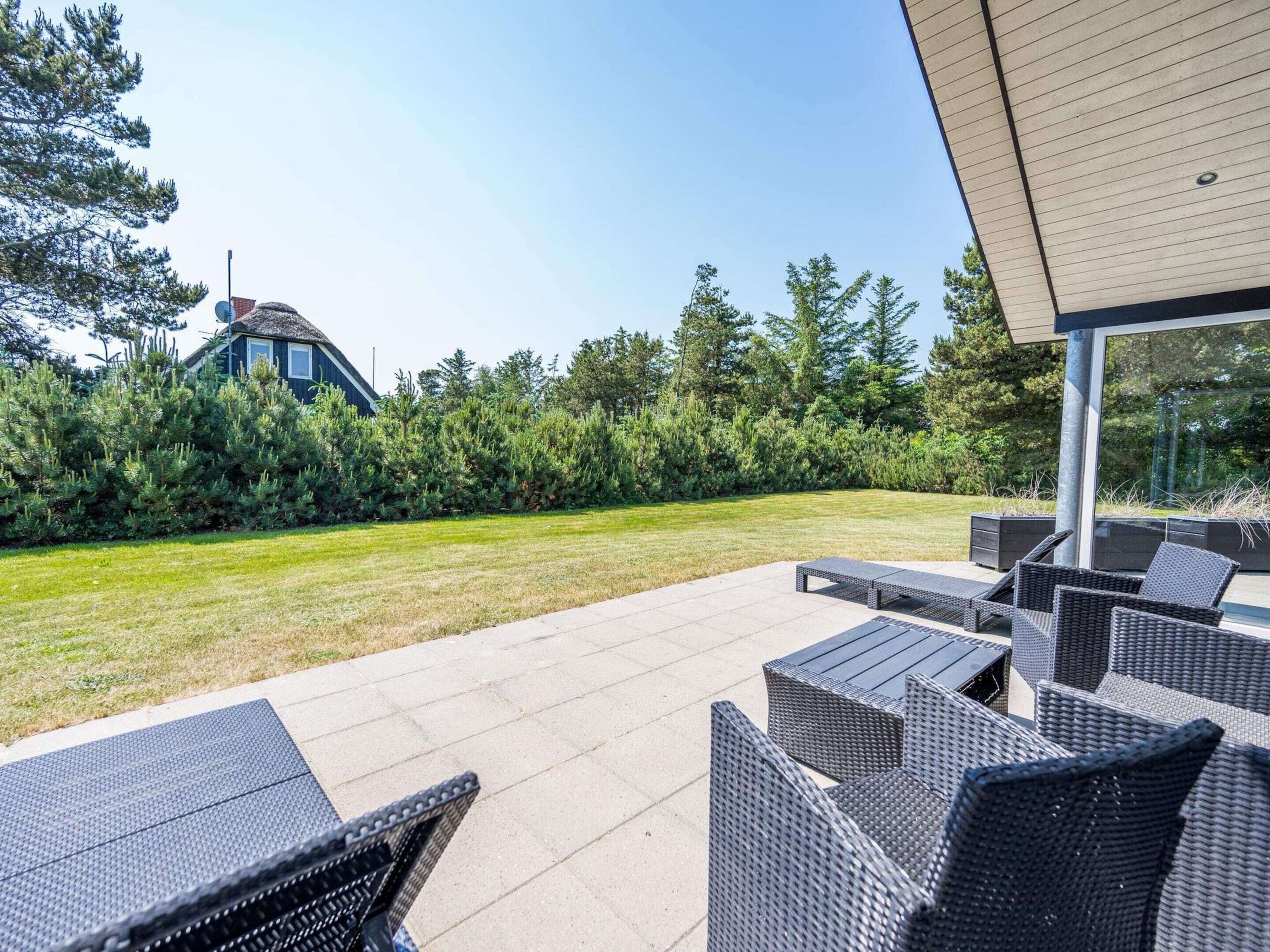 House | Terrace/patio