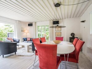Dining - 5 Person Holiday Home in Blavand (Blavand)