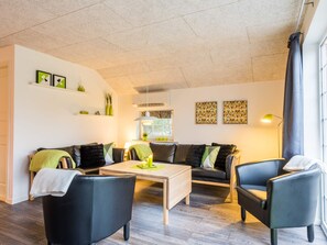 House | Living area - 8 Person Holiday Home in Blavand (Blavand)