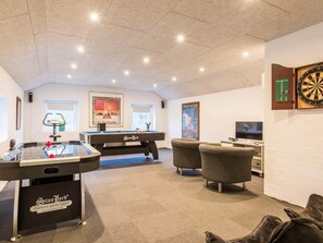 House | Games room