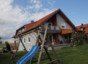 Garden - Ferienwohnung Leibl (Oberviechtach)