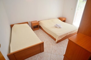 1 chambre, accès Internet, draps fournis