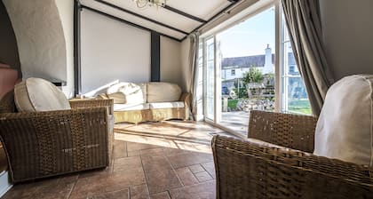 Barn Conversion - Hot Tub - Penally