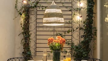 Appartement, patio, rez-de-chaussée | Terrasse/Patio