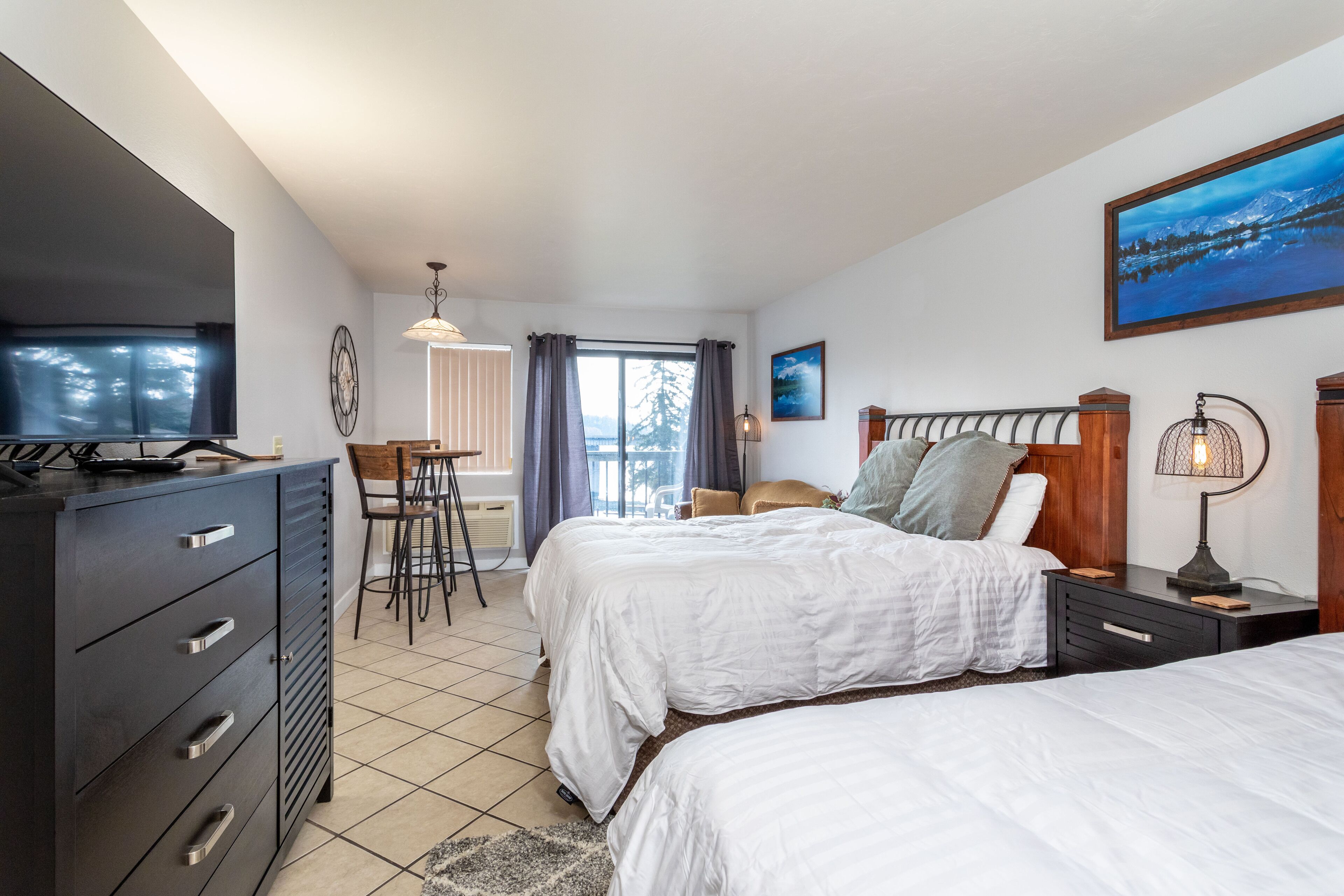 1 bedroom, iron/ironing board, free WiFi, bed sheets