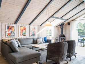 House | Living room