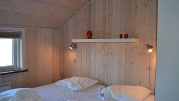 3 bedrooms, individually furnished