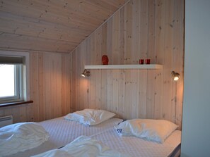 3 bedrooms, individually furnished