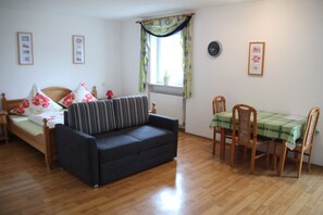 Living area - Pension & Ferienwohnung Breitmoser (Riedenburg)