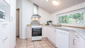 House | Private kitchen | Coffee/tea maker, highchair