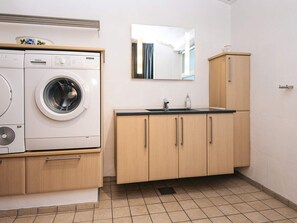 Interior - 5 Star Holiday Home in Tarm (Tarm)