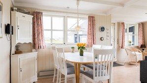 House | Dining